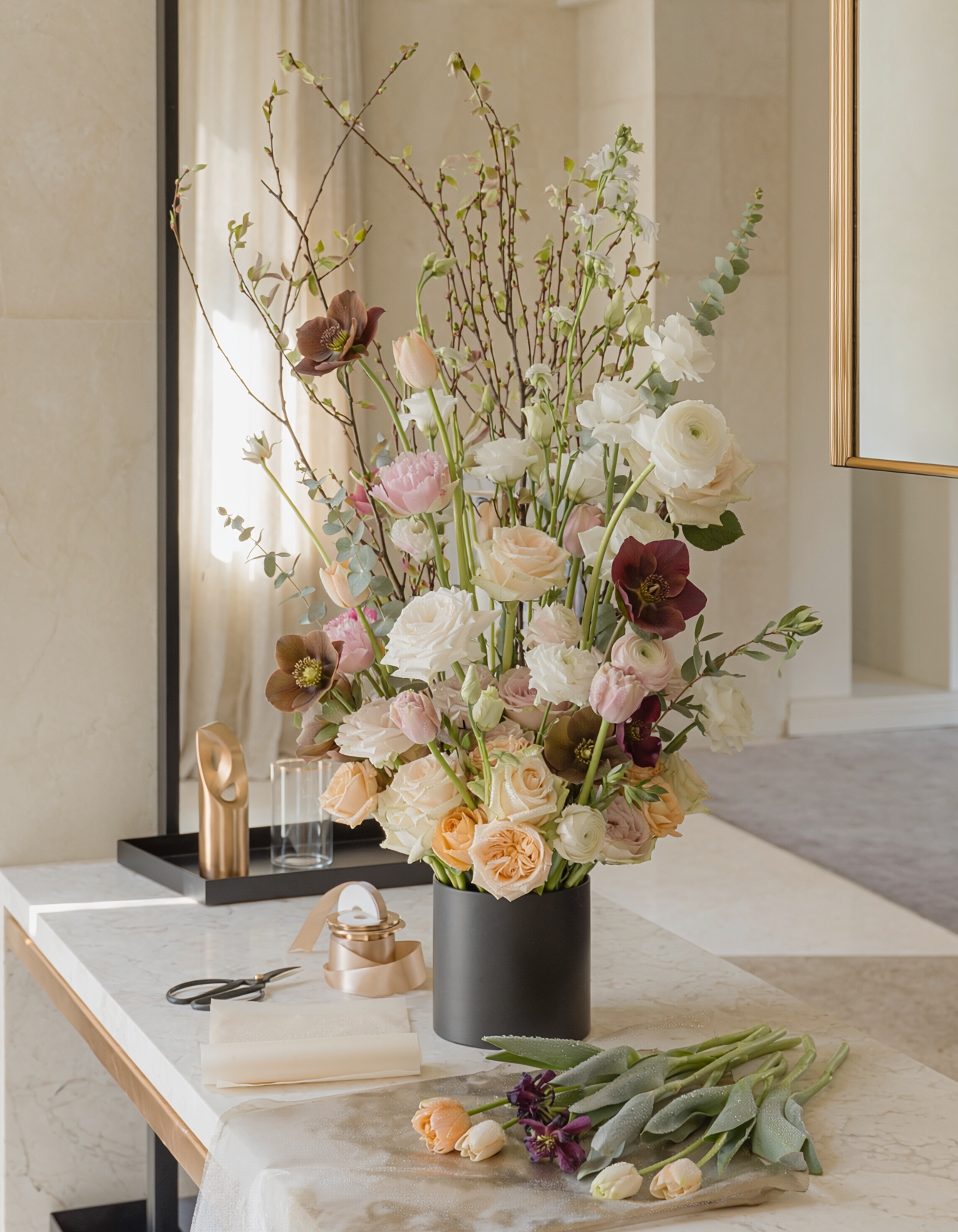 Monthly Floral Club seasonal designer arrangement service scene