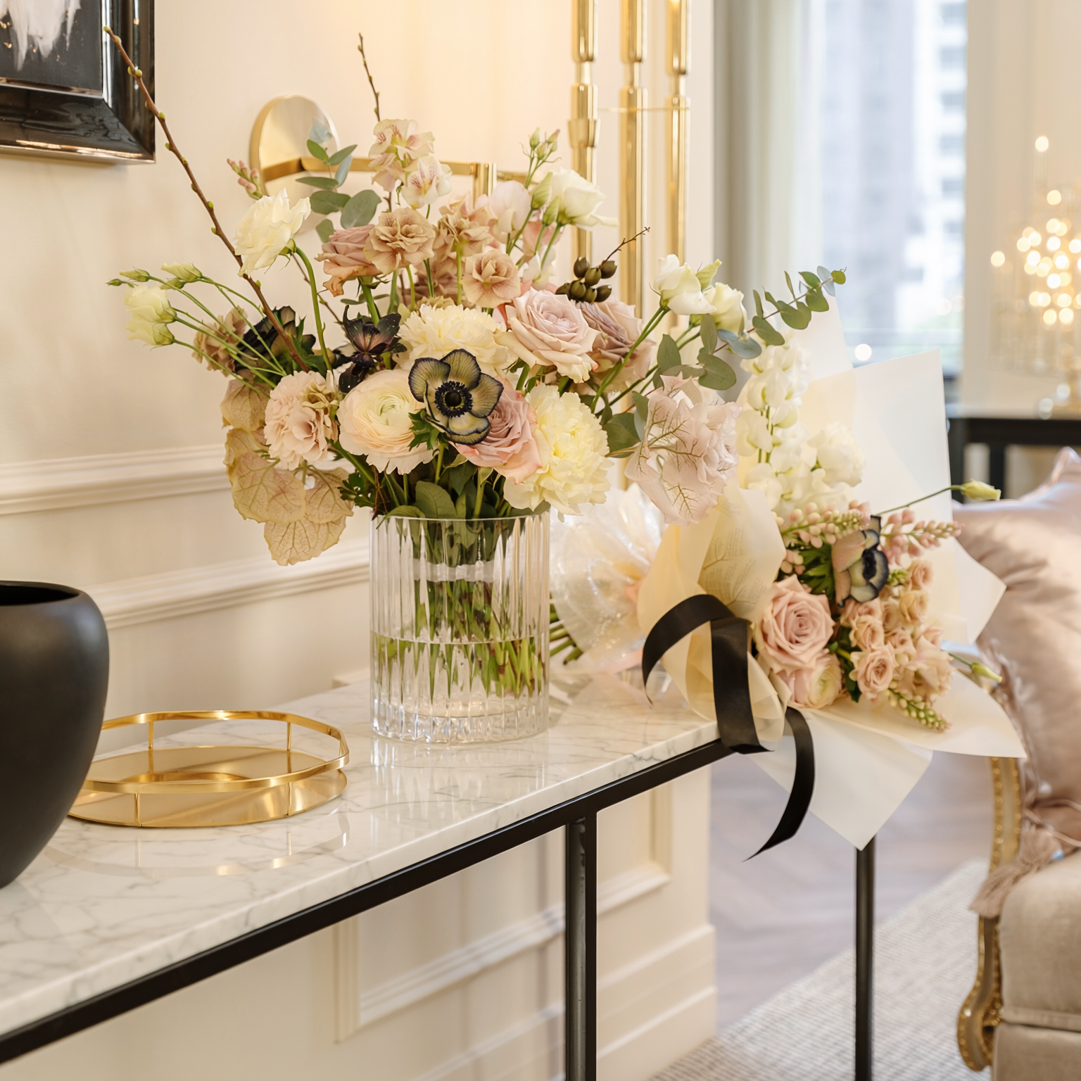 Monthly Floral Club luxury seasonal designer arrangement lifestyle image